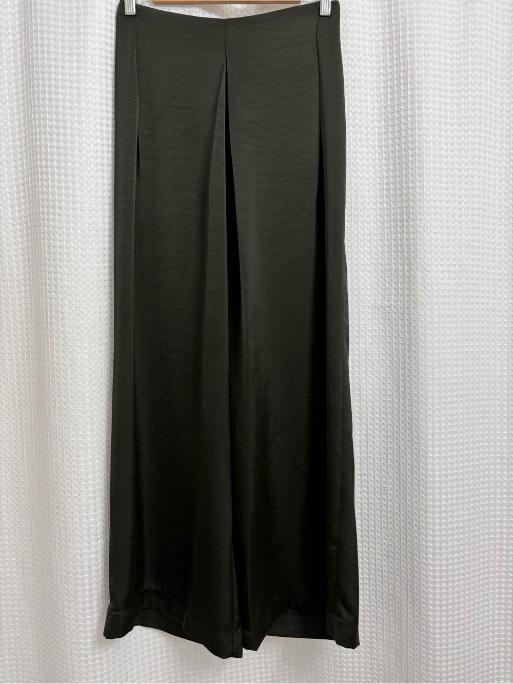 Wide Leg Satin Pants - Olive Green/ Size Small